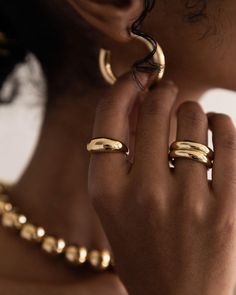 Gold Aesthetic, Casual Jewelry, Dome Ring, Classy Jewelry, Jewelry Model