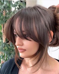 Haircuts For Long Hair With Layers, Bangs With Medium Hair, Hairstyles For Layered Hair, How To Style Bangs, Haircuts For Medium Hair, Haircuts Straight Hair, Long Hair With Bangs, Haircuts For Long Hair, Curtain Bangs