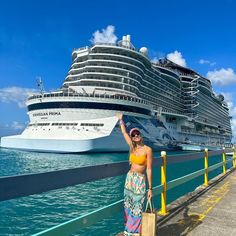 Norwegian's Community Hub Royal Caribbean Cruise Aesthetic, Couples Cruise Pictures, Cruise Ship Photo Ideas, Cruise Photo Ideas Instagram, Cruise Picture Ideas Instagram, Cruise Pics Ideas, Cruise Photo Ideas, Cruise Poses, Cruise Ship Photos