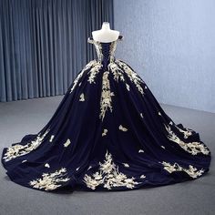 A remarkable dark blue soirée dress, amplified by its voluminous pleated ball gown skirt, showcases off-the-shoulder cuffs and an ornately decorated corset-style bodice, framed by intricate embroidered lace and 3D floral lace adorning the gown, all complemented by a satin ribbon lace-up back for a perfectly adjustable fit. material: organza color: as shown type: party ball gown sweetheart neckline lace up back shown as size 2 original photos Blue Quinceanera, Quinceanera Dresses Red, Champagne Quinceanera Dresses, Quinceanera Themes Dresses, White Quinceanera Dresses, Flower Prom Dress, Purple Quinceanera Dresses, Quinceanera Dresses Gold, Black Quinceanera Dresses