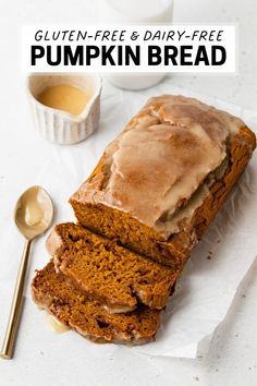 This gluten-free and dairy-free pumpkin bread recipe is full of warm pumpkin spices topped with a sweet & delicious maple glaze. Pair it with a hot cup of cider or coffee for breakfast or a snack. A perfect Fall dessert! Gluten Free Brunch Recipes, Pumpkin Spices, Gluten Free Pumpkin Bread, Dairy Free Pumpkin, Gluten Free Thanksgiving, Best Gluten Free Recipes, Low Carb Baking, Pumpkin Bread Recipe, Allergy Free Recipes