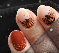 Pumpkin Nail Art, Halloween Nails Diy, Nail Art Halloween, Pumpkin Nails, Masks Diy, Games Diy, Halloween Tattoo, Halloween Recipe, Crafts Halloween