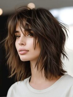 Shag Bob No Bangs, Mid Length Shag Haircuts, Mid Shag Haircut, Shaggy Mid Length Hair, Mid Length Dark Hair, Shaggy Shoulder Length Hair, Mid Length Shag Haircut, Shaggy Medium Hair With Bangs, Rocker Hair