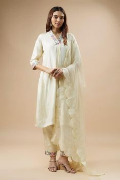 Ivory kurta with anchor thread embroidery in floral pattern on cutwork neckline. Paired with border embroidered pant and dupatta. - Aza Fashions Anchor Thread Embroidery, Anchor Threads, Kurta Set For Women, Embroidered Pants, Thread Embroidery, Silk Embroidery, Kurta Set, Pants Pattern, Cut Work