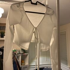 Nwot White Ribbed White Long Sleeve Cardigan For Brunch, White Long Sleeve Brunch Cardigan, White Cropped Summer Cardigan, Crop Cardigan, Cropped Cardigan, Sweaters & Cardigans, Cardigans, Color White, Sweaters For Women