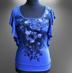 "Blue floral top T shirt women vintage blouse tees gift for her Size M Condition - vintage good Measurements: Shoulders - 41 cm (16.14\") Bust - 41 cm (16.14\") Length - 65 cm (25.6\") Label : GEORGE Thank you for visit my retro shop :)" Stretch T-shirt With Sublimation Print For Spring, Stretch Printed T-shirt For Summer, Summer Stretch Printed T-shirt, Fitted T-shirt With Vintage Print And Short Sleeves, Fitted Vintage Print T-shirt For Spring, Vintage Stretch T-shirt For Summer, Stretch Summer Tops With Sublimation Print, Summer Stretch Tops With Sublimation Print, Summer Stretch Top With Sublimation Print