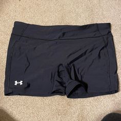 Under Armor Women’s Size Medium. Never Worn. Under Armor Spandex Shorts, Under Armour Black Stretch Athletic Shorts, Black Stretch Athletic Shorts By Under Armour, Fitted Under Armour Athletic Shorts For Workout, Armor Women, Oc Inspo, Under Armour Shorts, Shorts Athletic, Under Armor