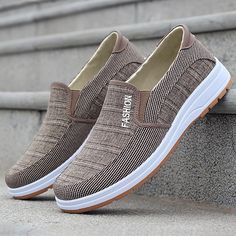 Mens Slip Ons, Sneakers Walking, Loafers Online, 2023 Trends, Classic Outdoor, Daily Walk, Men's Loafers, Classic Casual, Walking Shoes