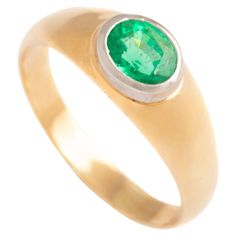 Brillant Emerald 1.40 carat mounted on 6.45 gr. yellow gold ring. Swiss certificate. Weight: 6.65 grams. Size: 68. Classic Domed Emerald Ring For Formal Occasions, Classic Emerald Ring With Polished Finish, Gia Certified Oval Emerald Ring In Yellow Gold, Classic Gia Certified Yellow Gold Signet Ring, Classic Yellow Gold Gia Certified Signet Ring, Hallmarked Yellow Gold Emerald Ring, Timeless Emerald Ring In Yellow Gold, Classic Gold Emerald Ring With Brilliant Cut, Classic Emerald Ring In Yellow Gold With Polished Finish