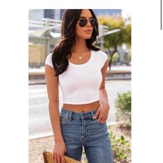 Ever Worn Was Too Tight On Me Simple Fitted Crop Top For Summer, Casual Fitted Crop Top For Everyday, Casual Fitted Everyday Crop Top, Tight Crop Top Outfit, Tank Top And Jeans Outfit, Top And Jeans Outfit, Tank Top And Jeans, Tight Crop Top, Mock Neck Bodycon Dress