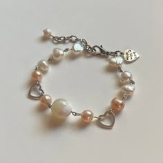 Jewelry Diy Ideas, Pearl Charm Bracelet, Jewelry Cute, Fairy Necklace, Jewelry Accessories Ideas, Funky Jewelry, Metal Accents