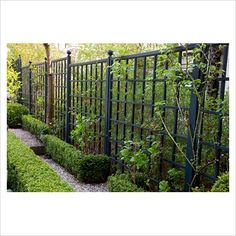 the garden is neatly trimmed and ready to be used as a planter for plants