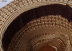 "100% hand woven high Quality Panama Hat - Brown & Natural ref : Ojillo ☆Size : *Size: ▪Circumference : Small (54-55cm ) Medium ( 56-57cm) Large (58-59cm) Extra large ( 61-62 cm) (ask for your size in a note ) ▪brim : 7cm - ⭐️Shipping: DHL : * USA, Central & North America: 2-3 Business Days * Rest of The World: 4-6 Business Days - Sun hats , beach hats , panamanian style hats , - - For ANY Questions/details/inqueries or Wholesale please contact me on Whatsapp at : +57 316 601 85 91 \"Alm Brown Woven Brimmed Panama Hat, Brown Woven Fedora Panama Hat, Brown Woven Hat With Short Brim, Brown Woven Wide Brim Hat, Brown Woven Fedora Sun Hat, Brown Woven Panama Hat With Short Brim, Brown Woven Toquilla Straw Fedora, Brown Woven Straw Hat Artisan Style, Handmade Brown Brimmed Panama Hat