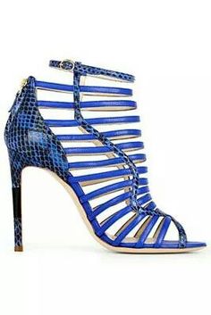 .... Classy Shoes, Stunning Shoes, Hot Heels, Kinds Of Shoes