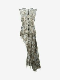 Kebaya Modern Dress, Stile Casual Chic, Dress Kebaya, Choli Dress, Alexander Mcqueen Fashion, Mcqueen Fashion, Denim Outfits, Pant Suits