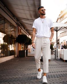 Trendy Mens Fashion, Mens Outfit Inspiration, Mens Fashion Streetwear, Cool Outfits For Men, Mens Fashion Casual Outfits, Stylish Mens Outfits