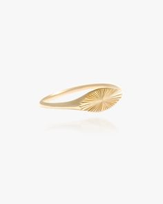 Product Description Representing the light, warmth, and energy of the sun, this signet ring is a symbol of hope and optimism. Crafted in 18k gold vermeil and adorned with hand-carved starburst design, this ring is a timeless reminder of the sun's life-giving power. …………………………………. D E T A I L S Signet measures 5 mm x 10 mm Tarnish-resistant, waterproof, and safe for sensitive skin Lead-free, nickel-free, cadmium-free Material: 18K Yellow Gold Vermeil (thick 3 micron coat of 18k yellow gold on a s Skin Craft, Signet Ring Gold, Gold Sunburst, Starburst Design, Hope Symbol, Gold Signet Ring, Pearl Collection, Vermeil Jewelry, Solid Gold Jewelry