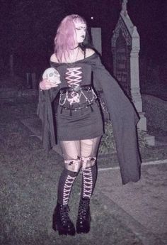 Pink And Black Goth Outfit, Pink Trad Goth, Pink Goth Fashion, Perky Goth Outfits, Pink Goth Outfits, Pink And Black Goth, Trad Goth Outfits, Perky Goth