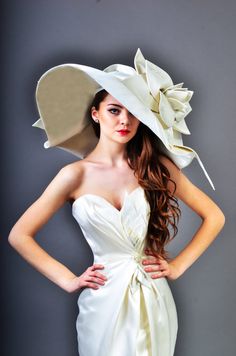 Amazing Hat(holy!) Elegant Sleeveless Gown For Spring, Sleeveless Cream Gown For Party, Fitted Sleeveless Gown For Wedding Guests, Fitted Gown With Sweetheart Neckline For Garden Party, White Satin Summer Gown, Elegant Fitted Gown For Garden Party, Elegant White Summer Gown, Elegant Summer Wedding Gown, Cream Party Gown For Summer