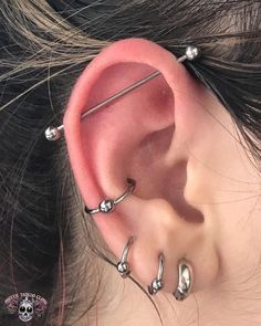 Piercing Placement Chart, Styled Ear Piercings, Ear Piercing Placement, Piercing Inspo Ear, Eat Piercing, Ear Piercing Chart, Piercing Placement, Double Ear Piercing, Men Piercing