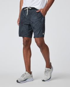 One short for every sport, the Kore Shorts have a classic athletic fit, falling just above the knee with an anywhere and everywhere versatility. Go commando in confidence with the breathable, boxer-brief liner. | Vuori Kore Shorts | Charcoal Scribble | XXL Vuori makes premium performance apparel inspired by the active Coastal California lifestyle; an integration of fitness, surf, sport, and art. Breaking down the boundaries of traditional activewear, we are a new perspective on performance appar Casual Training Shorts In Recycled Polyester, Casual Athletic Shorts With Built-in Liner, Casual Athletic Shorts With Recycled Polyester For Gym, Casual Athletic Shorts In Recycled Polyester For Gym, Casual Black Recycled Polyester Shorts, Coastal California, California Lifestyle, California Coastal, Performance Outfit