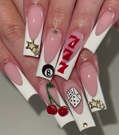 𝑷𝒊𝒏’: @subiuniverse Nail Art Blanc, Ongles Bling Bling, Long Acrylic Nails Coffin, White Nail Designs