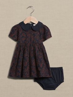 Saw this on Banana Republic: Banana Republic Outfits, Embroidered Linen Dress, Kids Clothes Patterns, Dress For Baby, Embroidered Linen, Pan Collar, Peter Pan Collar, Linen Dress, Embroidered Dress