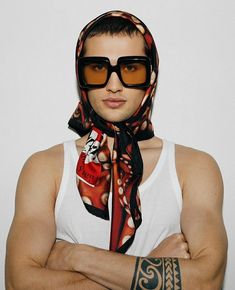 Man Aesthetic Photoshoot, Men With Head Scarf, Creative Fashion Photography, Coachella Outfit, Men Fashion Casual Outfits, Mode Inspo