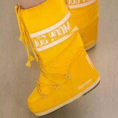 Brand New Never Worn Moon Boots For Sale - I Have The Yellow And Blue Colors For Sale. Size 35-38 Yellow Moon, Star Boots, Yellow Boots, Moon Boot, Boot Shoes, Yellow Shoes, Moon Boots, Yellow And Blue, Boots For Sale