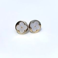 Women's Gold Modern Fashion Jewelry - Made With Gold Plating Chic White Flower Drop Earrings, Chic White Flower-shaped Earrings, Chic White Flower Earrings As A Gift, Chic White Flower Earrings For Gift, Chic White Flower Earrings Gift, Chic White Flower Earrings, Elegant White Round Flower Earrings, Elegant White Floral Earrings, White Feminine Flower Earrings For Anniversary