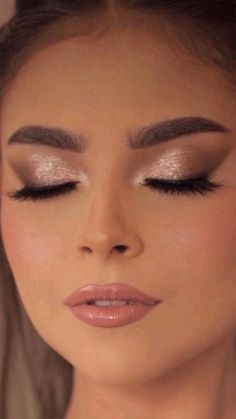 Brown Eye Makeup Prom, Bridesmaids Eye Makeup, Makeup Inspo Wedding Guest, Makeup For Damas, Makeup Looks For Ball, Evening Wedding Makeup For Brown Eyes, Classy Prom Makeup Looks, Soft Wedding Makeup For Brown Eyes Rose Gold, Makeup Looks For Formal Events