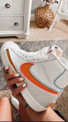 Wallpaper Nike, Trendy Shoes Sneakers, Nike Shoes Girls, Preppy Shoes, Nike Air Shoes, Cute Nike Shoes