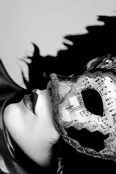 Musical mask Venice Hotel, Vikings Travis Fimmel, Masked Girl, Music Earrings, Chaotic Mind, Spa Music, Masquerade Carnival, Venetian Carnival Masks, Carnival Of Venice