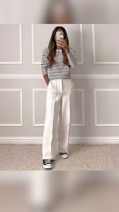 Tan Pants Navy Top Outfit, Classic French Wardrobe Essentials, Tee And Trousers Outfit, Expensive Mom Outfit, Style For Small Women, Women’s Style Over 50, Cream Cords Outfit, Women’s Fashion Spring Summer 2023, Classic Modern Style Fashion