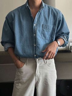 Men Denim Outfit, Mens Denim Shirt Outfit, Men Shirt Style Casual, Denim Shirt Outfit, Denim Outfit Men, Shirt Outfit Men, Shirt Dress Outfit, Spring Outfits Men