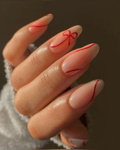 Cute simple bow and ribbon present design. Cute for the holidays Megan Moroney Nails, Minimalist Holiday Nails, Red Christmas Nails, Christmas Nails Easy, Festival Nails, Xmas Nails