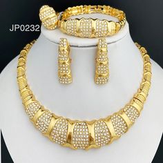 43547055325364 Dubai Gold Jewelry Set, Dubai Gold Jewelry, Wedding Party Accessories, Women Jewellery, Jewelry Set Design, Gold Jewelry Sets, Color Jewelry, Necklace Ring, Luxury Necklace