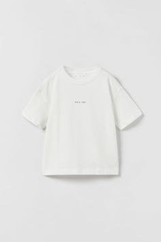 COMFY T-SHIRT PREMIUM - White | ZARA United States Sleeves Embroidery, Zara Portugal, Monkey T Shirt, Skate T Shirts, Embroidered Tshirt, Jogger Jeans, Embroidery Details, Zara United States, White Undershirt