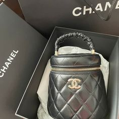 ChanelSmall Vanity Case 16cm Black For Women AS3210 Louis Vuitton Shirt, Chanel Shirt, Small Vanity, Stylish Handbags, Vanity Case, Evening Clutch Bag, Chanel Handbags, Tote Backpack, Belts For Women