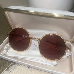 Boucheron Gold Sunglasses. Brand New, Never Worn, With Tag. Elegant Party Sunglasses With Metal Frame, Luxury Round Sunglasses With Mirrored Lenses, Formal Round Sunglasses With Tinted Lenses, Elegant Evening Sunglasses With Metal Frame, Luxury Round Tinted Sunglasses, Luxury Round Sunglasses With Gradient Lenses, Elegant Metal Frame Sunglasses, Elegant Gold Sunglasses For Evening, Elegant Sunglasses With Metal Frame And Glass