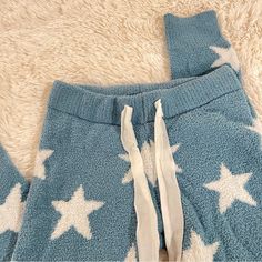 Comfiest Fuzzy Blue & White Star Pants Size S Never Worn Fuzzy Pajama Pants Aesthetic, Blue Bottoms For Winter Loungewear, Winter Blue Lounge Pants, Winter Loungewear Pants In Blue, Blue Pants For Winter Loungewear, Blue Winter Loungewear Bottoms, Blue Lounging Bottoms For Winter, Blue Bottoms For Lounging In Winter, Blue Winter Lounging Bottoms