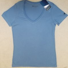 Champion Womens V-Neck Cotton Athletic Performance Tee Shirt Light Xs. Features - Ring Spun Soft & Durable Fabric - Contrasting Neck Tap. - Premium Details Throughout The Garment. -C Logo On Left Sleeve 100% Cotton Dimension - Shoulder 13" - Length 24" - Sleeve 6" Condition Is "New With Tags". Basic Blue V-neck T-shirt, Blue Sporty V-neck T-shirt, Champion Womens, Athletic Performance, Cotton T Shirt, Tee Shirt, Cotton Tshirt, Tap, Tee Shirts