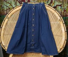 90s Button-down Denim Skirt by Leslie Faye Sport 8 Petite - Etsy Button Down Denim Skirt, Teddy Boy, Style Bundle, Blue Jean Skirt, Long Denim Skirt, Cotton Labels, Womens Skirts, Vintage Inspired Outfits, Jean Skirt