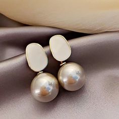 Arrival Korean Light Luxury Elegant Imitation Pearl Dangle Earrings For Women Fashion Sweet Water Pearl Pendant Earrings, Large Pearl Earrings, Needle Earrings, Pearl Dangle Earrings, Bride Earrings, Pearl Earrings Dangle, Girls Earrings, Pearl Drop Earrings, Ear Jewelry