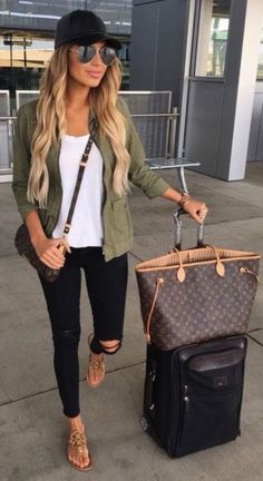 Airplane Outfits, Look Legging, Spring Trends Outfits, Mode Casual, Outfits Casuales, Travel Outfit