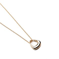 Enhance your look with our Ava Necklace, a sleek design that exudes modern elegance. Its versatile style effortlessly elevates any ensemble, making it the perfect accessory for contemporary sophistication. Jewellery Ideas, Gold Piece, Modern Elegance, Versatile Style, 14kt Gold, Stone Jewelry, Sterling Silver Chains, Gold Vermeil, Sleek Design