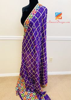 Lila Jaamani Aari und Mirror Work Phulkari mit Samosa-Spitze.

 Entdecken Sie mehr SAMTSCHAL , DUPATTA , PHULKARI



 📦 Unübertroffener KOSTENLOSER weltweiter Versand von Kanada in die USA, nach Europa, Australien, Neuseeland, Norwegen, Belgien, Dänemark, Spanien, Italien, Frankreich und überall sonst.

 ⭐️⭐️⭐️⭐️⭐️ 5-Sterne-Kundenbewertungen

 Simran, Norwegen ⭐️⭐️⭐️⭐️⭐️

 Die schnellste Lieferung aller Zeiten!! Und wir haben den Juwelier geliebt!! Vielen Dank für den guten Service!!

 Amolk, Velvet Shawl, Chur, Samosa, Mirror Work, Amazing Jewelry, Belgium, Denmark, New Zealand, Shawl