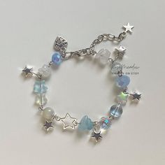 Dreamscape Quartz Bracelet Mother of Pearl Bracelet - Etsy Indonesia Blue Beads Bracelet, White Cornflower, Metallic Bracelet, Czech Glass Bead Bracelet, Blue Bracelets, Mother Of Pearl Bracelet, Blue Jewellery, Accessories Pearl, Pretty Jewelry Necklaces