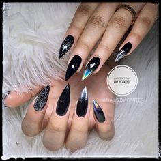 Black Holographic French Tip Nails, Black Chrome Nails With Glitter, Matte Holographic Nails, Black Nails With Holographic Glitter, Holo Black Nails, Black Chrome And Glitter Nails, Black Glitter Nails Stilleto, Black Holographic Nail Designs, Black Ombre Chrome Nails