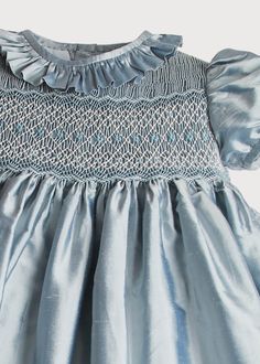 Smocking Fashion, English Smocking, Celebration Dress, Smocking Dress, Baby Clothes Size Chart, Hand Smocking, Smocked Baby Dresses, Hand Smocked Dress, Baby Clothes Sizes